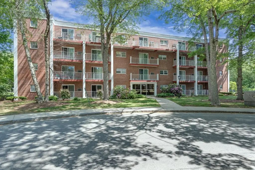 60 Greentree Ln #38, Weymouth, MA 02190 - Image #1