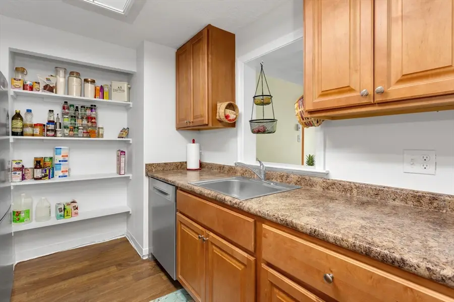 60 Greentree Ln #38, Weymouth, MA 02190 - Image #3