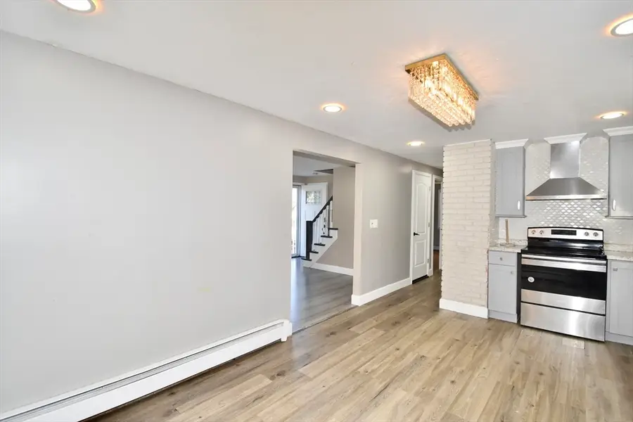 85 Orchard St, Chicopee, MA 01013 - Image #3