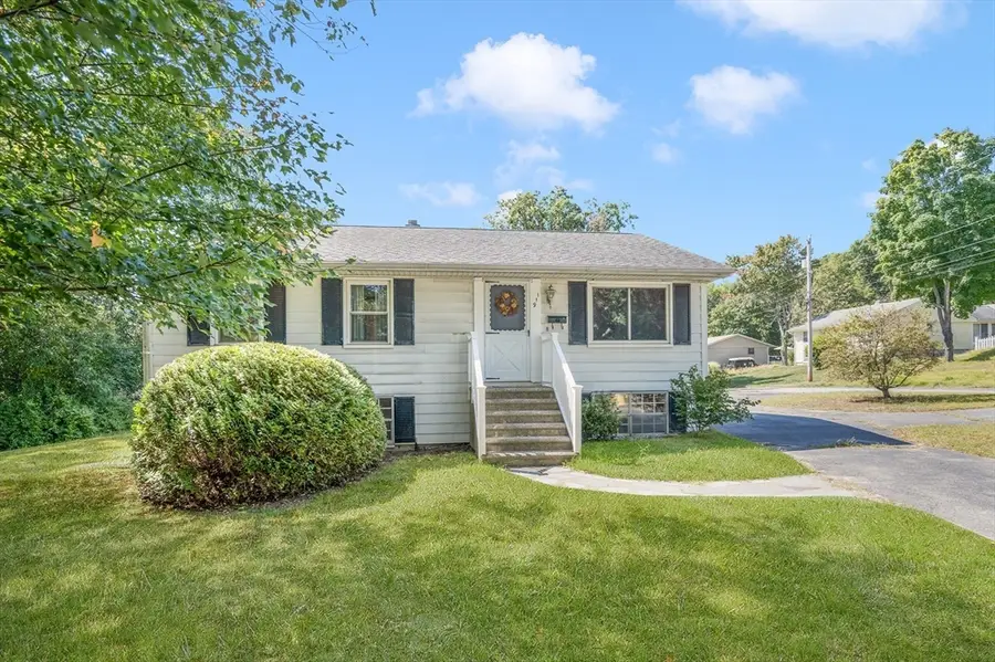 119 Susanne Drive, Northbridge, MA 01534 - Image #2