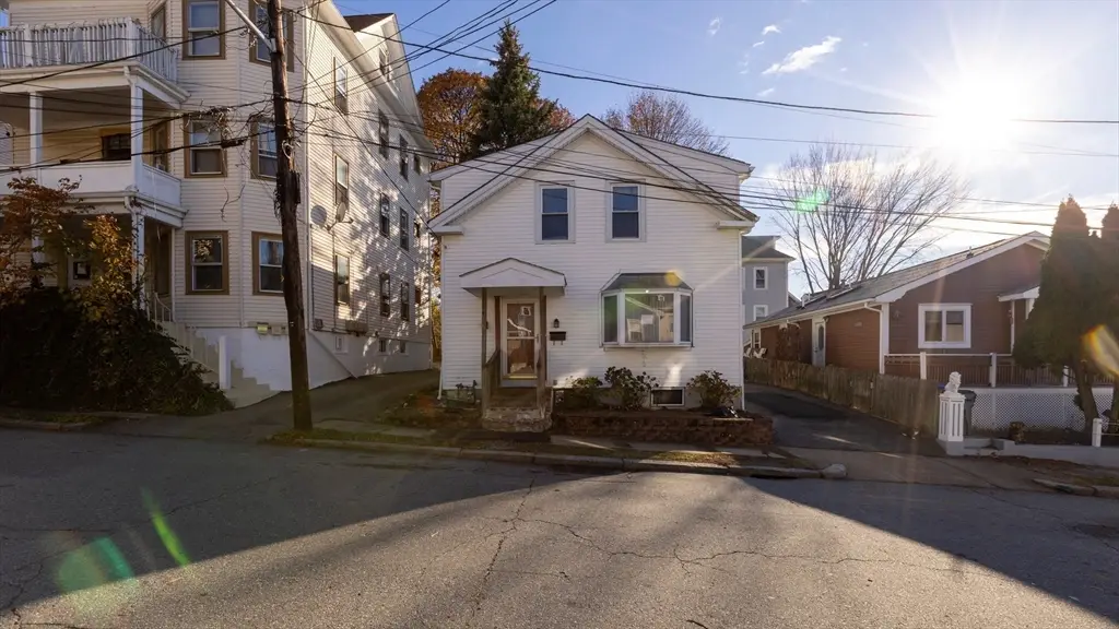 185 Lippitt St, Providence, RI 02906 - Image #1