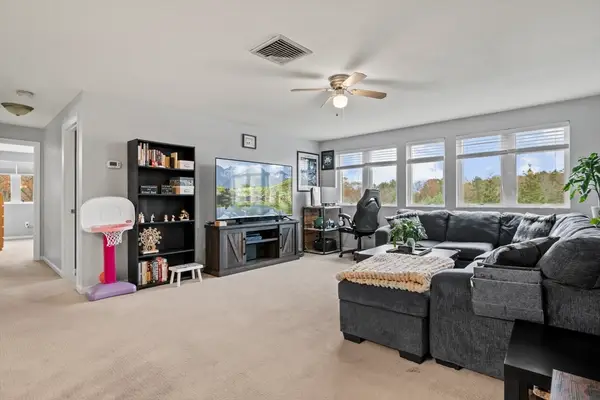 38 Dunham Road #201, Beverly, MA 01915