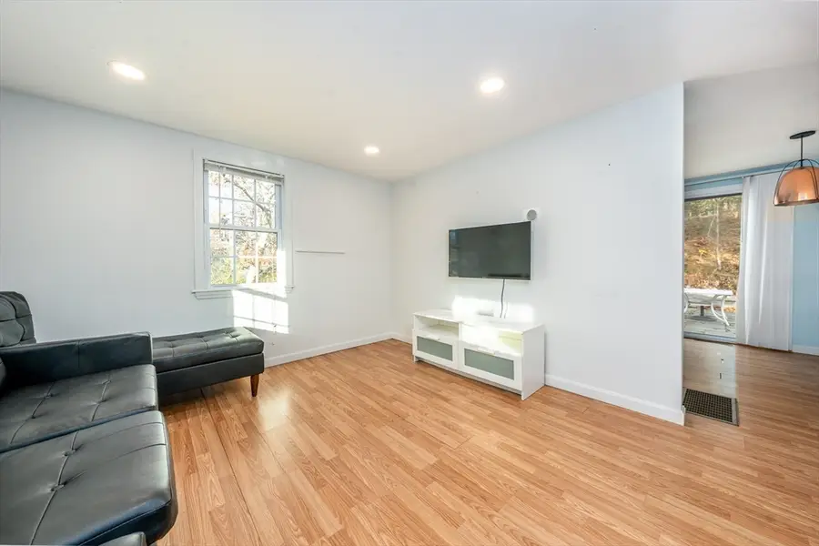 27 Quaker Ln, Harwich, MA 02645 - Image #3