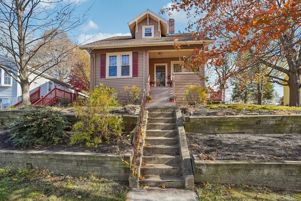 55 Standish St, Worcester, MA 01604 - Image #1