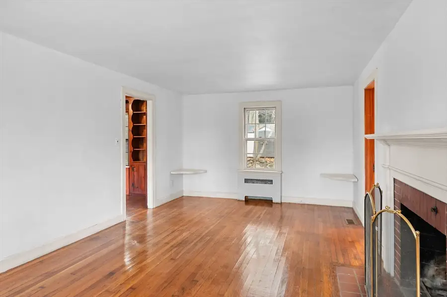 15 Wildrose Ave, Worcester, MA 01602 - Image #2