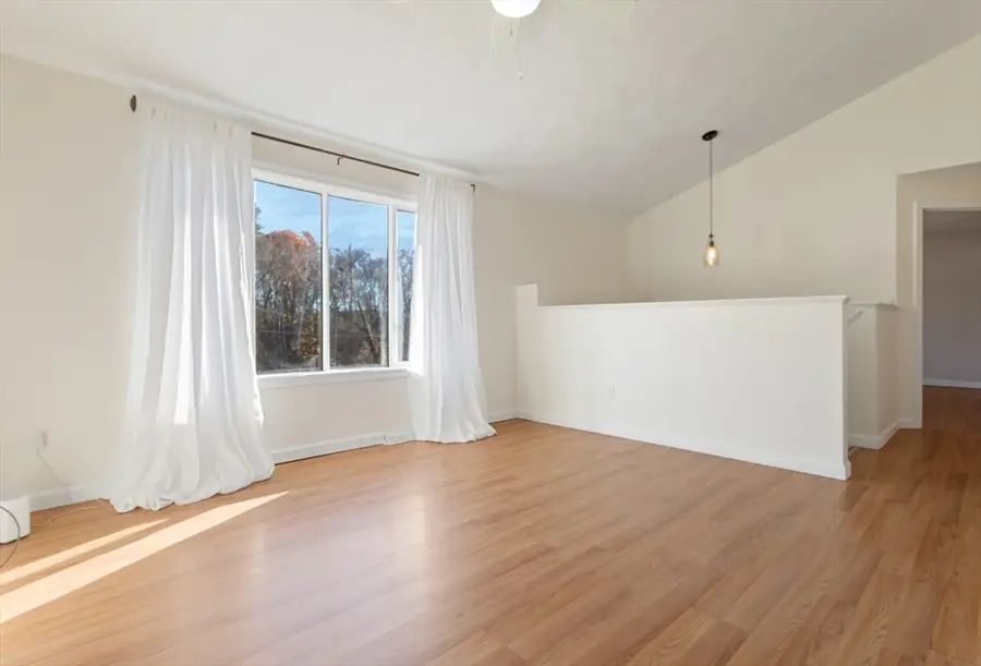 8 Swan Lane, Billerica, MA 01821 - Image #3