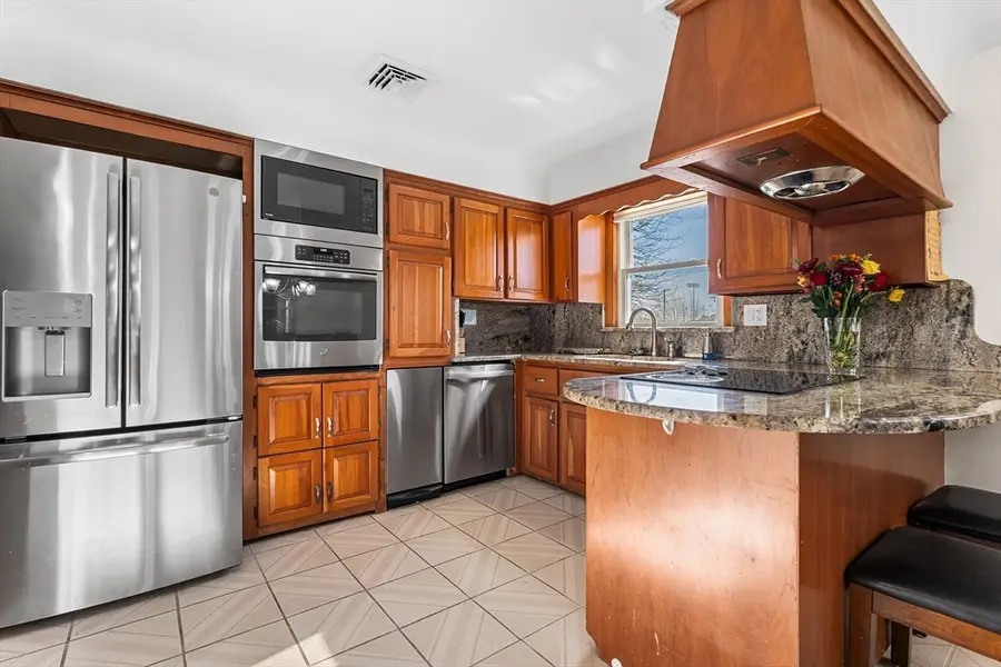 61 Lowell Street, Wilmington, MA 01887 - Image #2