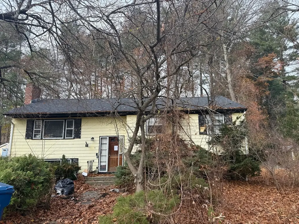9 Tomahawk Dr, Tewksbury, MA 01876 - Image #1