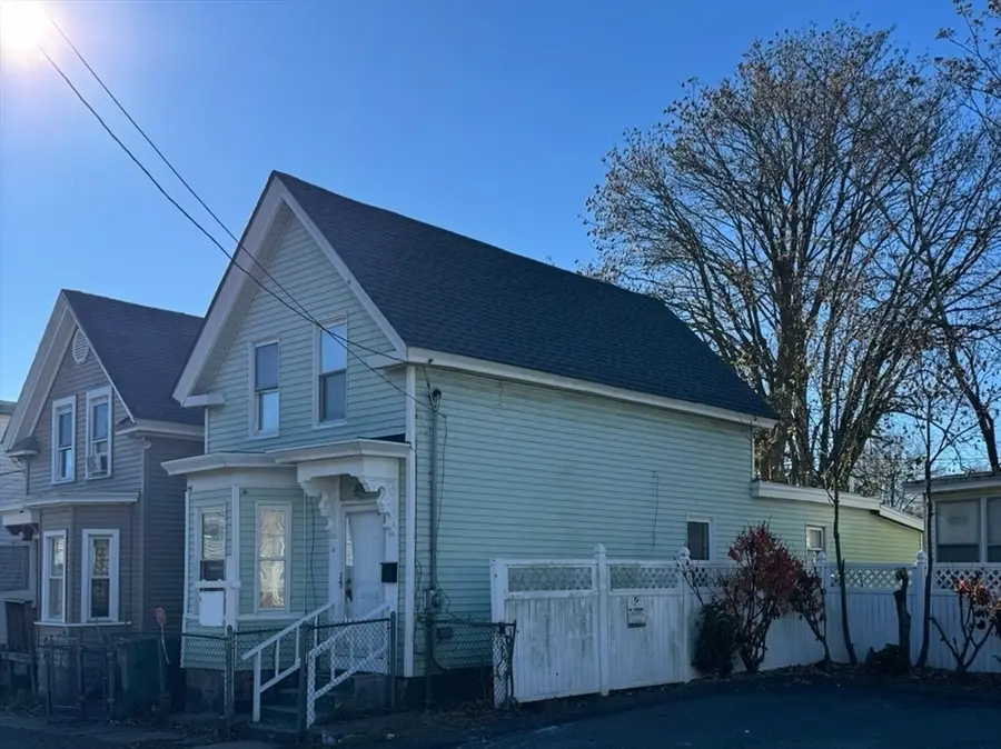 31 Merrill St, Lowell, MA 01852 - Image #3