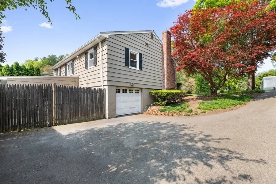 306 Highland St, Dedham, MA 02026 - Image #2
