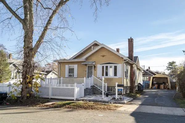 34 Glendale Ave, Peabody, MA 01960