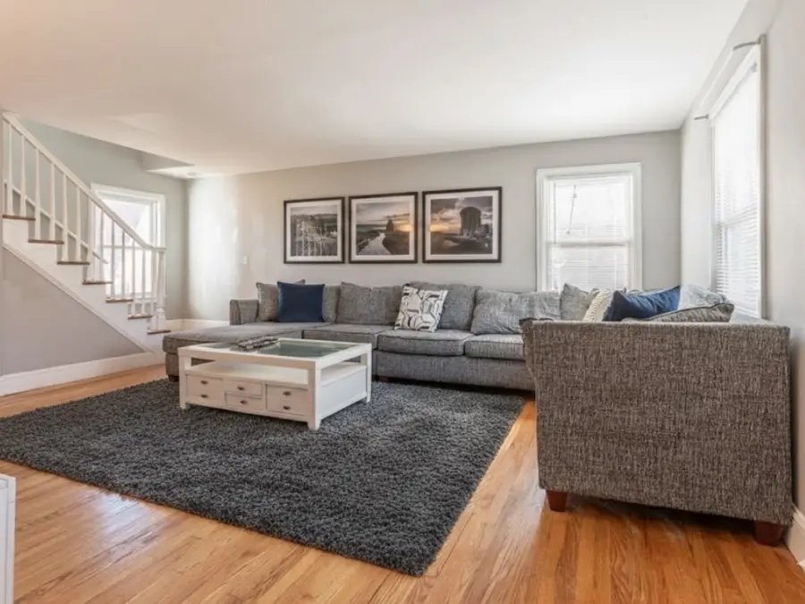 19 Roosevelt Ave, Springfield, MA 01118 - Image #3