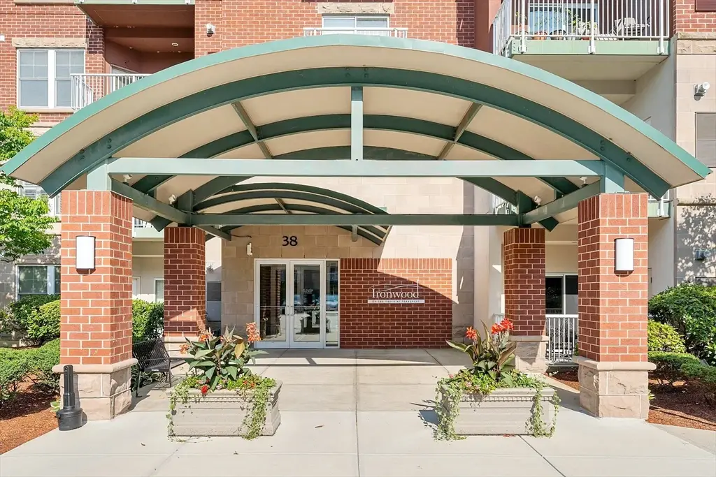 38 Village Rd #515, Middleton, MA 01949 - Image #1