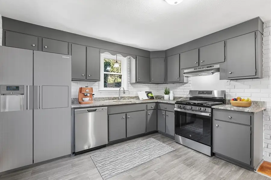 73 Lockwood Rd, Lynn, MA 01904 - Image #2