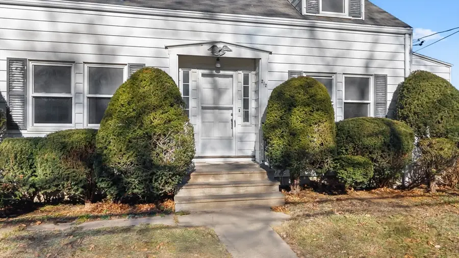 212 Pearl St, Gardner, MA 01440 - Image #2