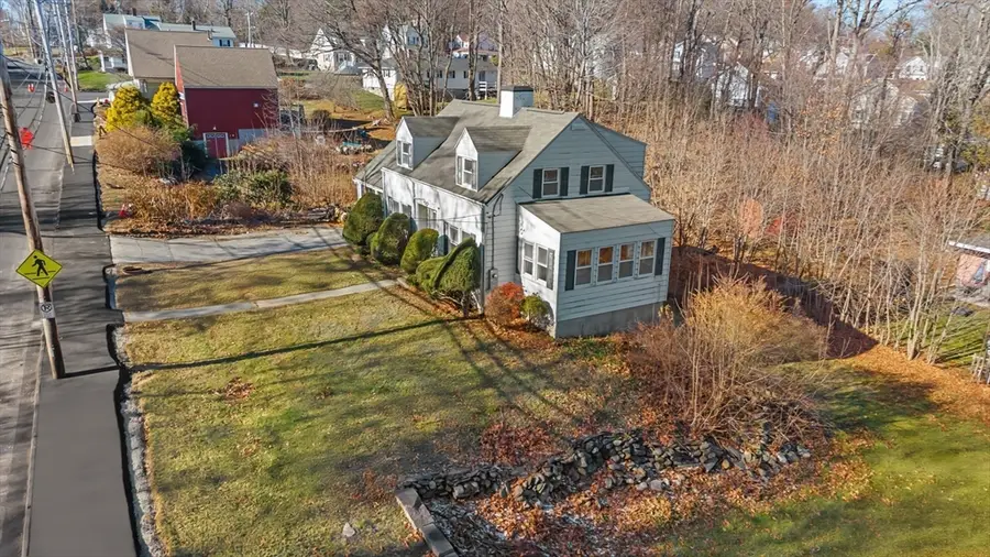 212 Pearl St, Gardner, MA 01440 - Image #3