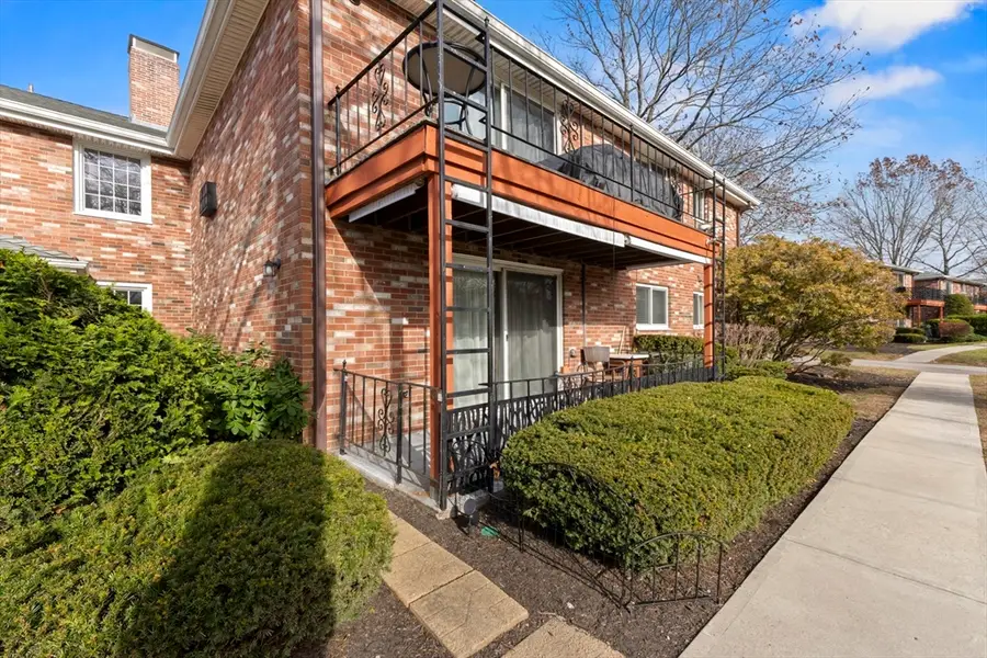 18 Fountain Lane #2, Weymouth, MA 02190 - Image #2