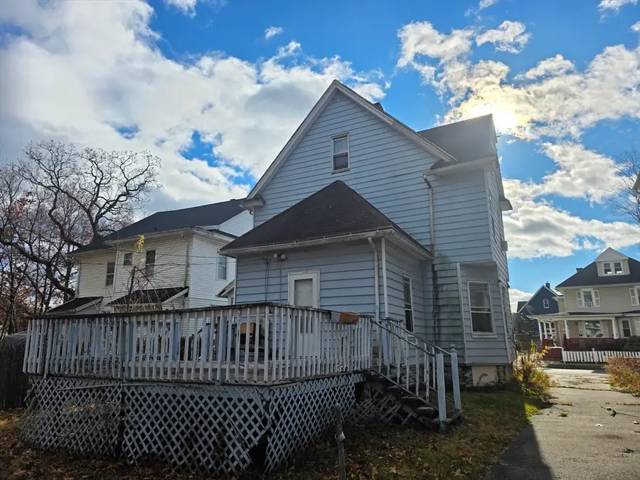 21 Clifford St, Springfield, MA 01109 - Image #2