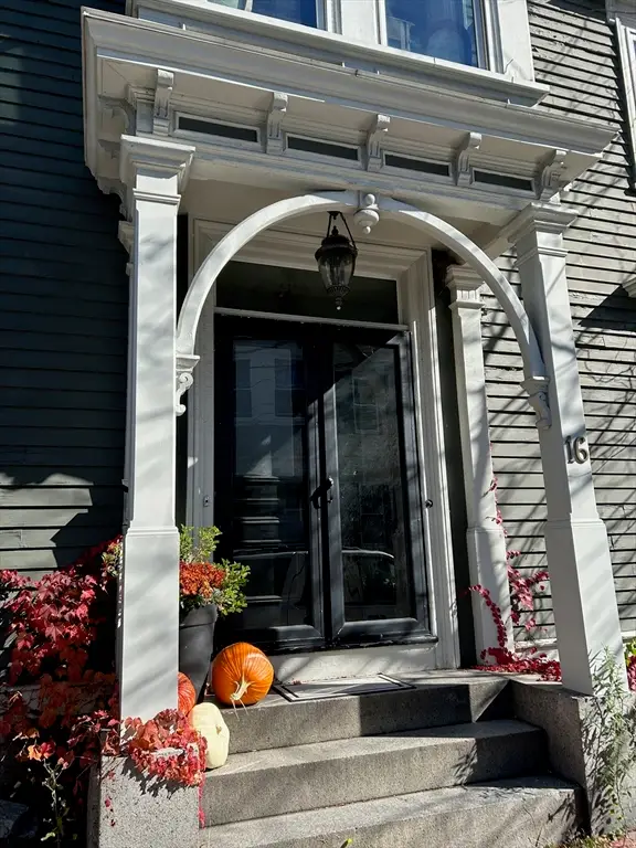 16 Williams Street, Salem, MA 01970