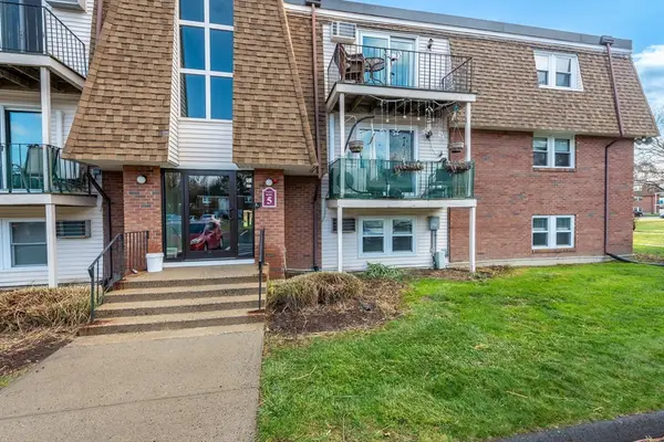 80 Damon Rd #5104, Northampton, MA 01060