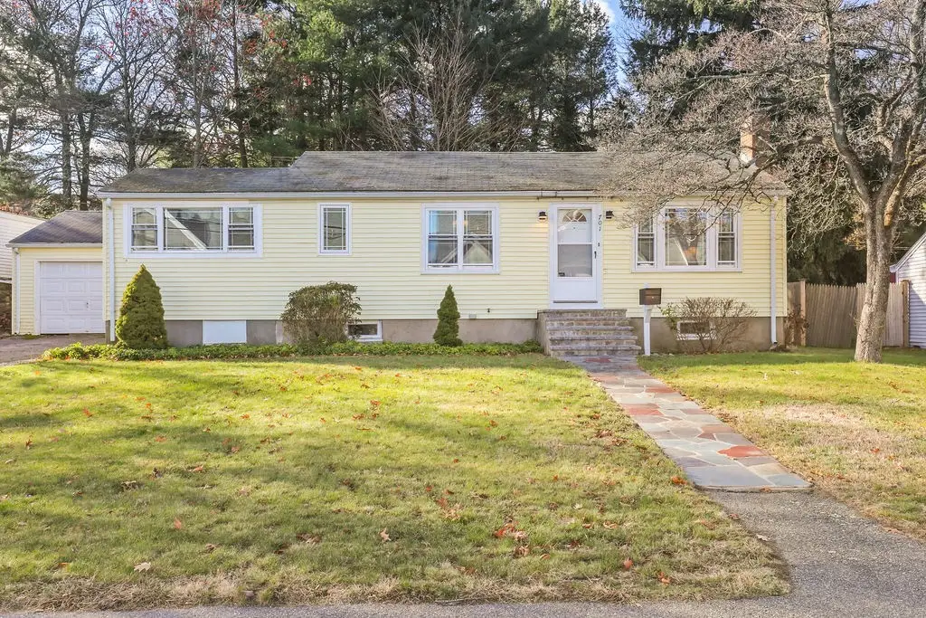 701 Greendale Ave, Needham, MA 02492 - Image #1