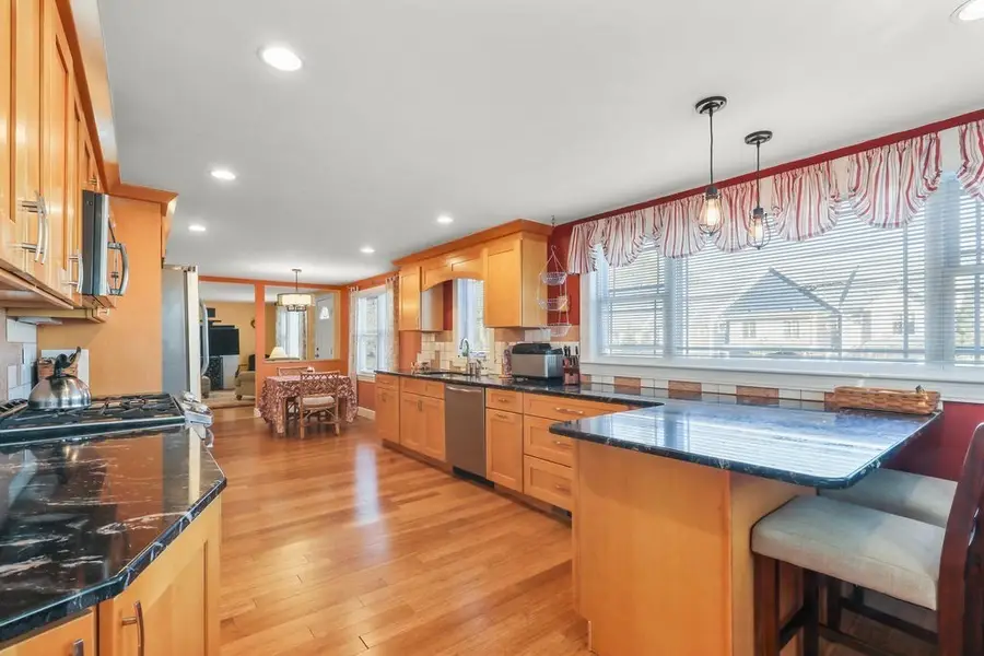 701 Greendale Ave, Needham, MA 02492 - Image #3