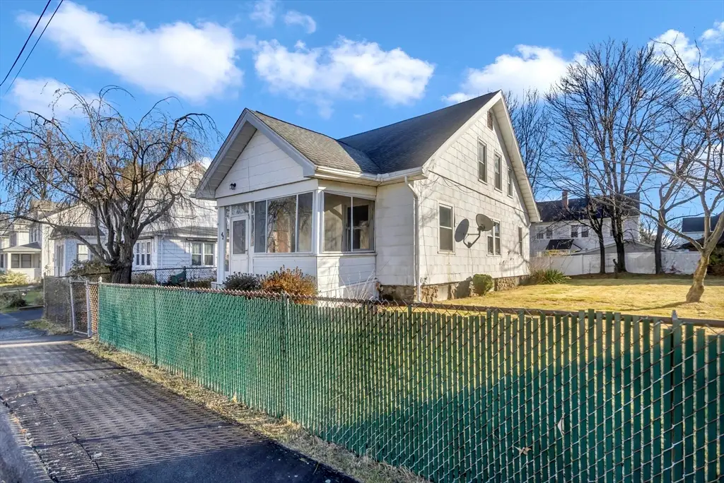 42 Arnodale Ave., Holyoke, MA 01040 - Image #1