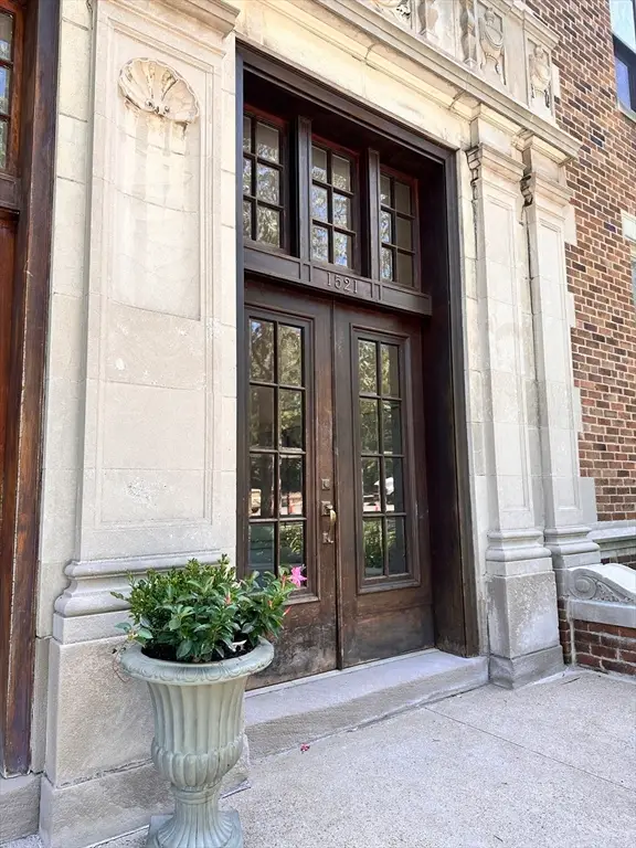 1521 Beacon St #1, Brookline, MA 02446 - Image #2