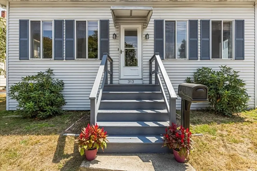 313 Main, Fairhaven, MA 02719 - Image #2
