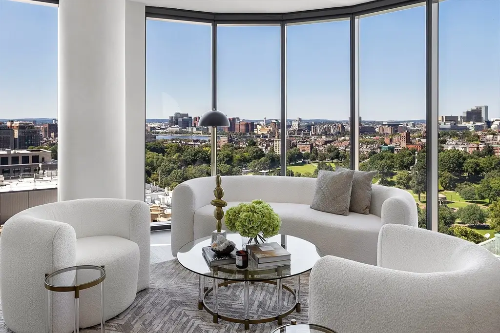 55 Lagrange St #2004, Boston, MA 02116 - Image #1