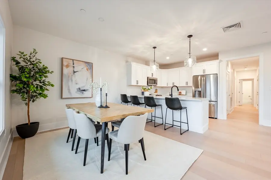 62 Foundry St #202, Wakefield, MA 01880 - Image #2