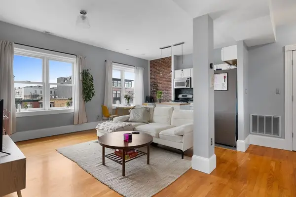 705 Massachusetts Ave., #8, Boston, MA 02118