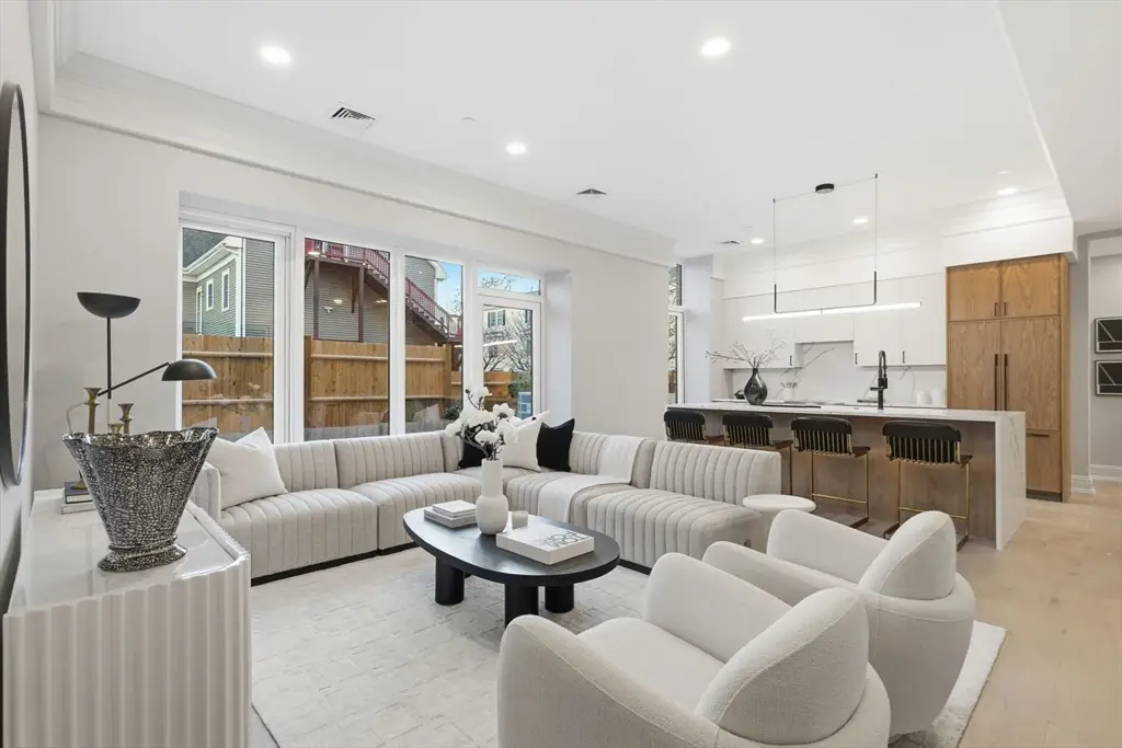 61 Hall Street #2, Waltham, MA 02453 - Image #1