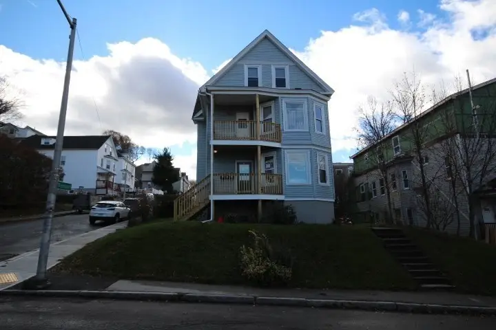 74 Green Hill Pkwy, Worcester, MA 01605 - Image #2