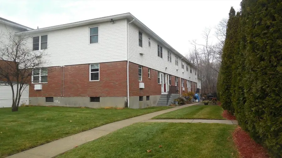 57 Colonial Circle #D, Chicopee, MA 01020 - Image #3