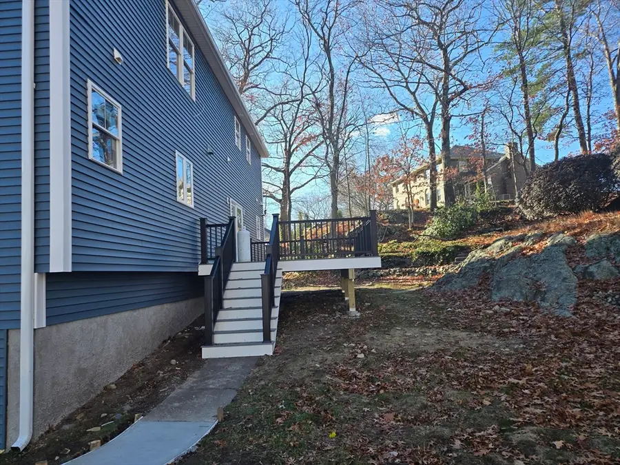 39 Tamarock Terrace, Stoneham, MA 02180 - Image #3