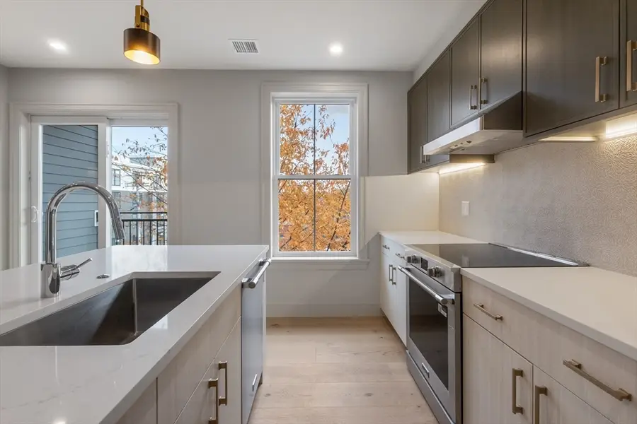 59 Spear Street #302, Quincy, MA 02169 - Image #3