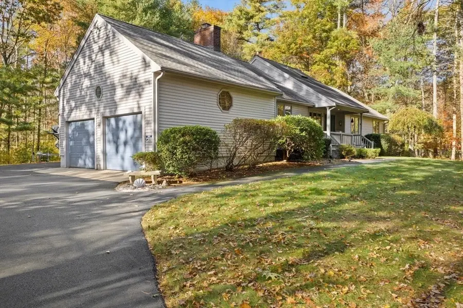 14 Alberta Ln, Lakeville, MA 02347 - Image #2