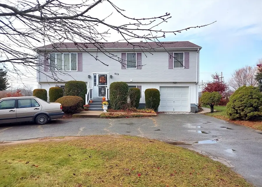 675 Lees River Ave, Somerset, MA 02725 - Image #2