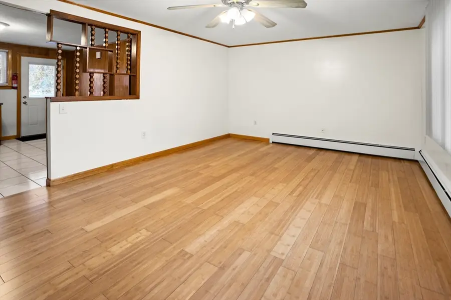 45-45A Kinglet Dr, Shrewsbury, MA 01545 - Image #2