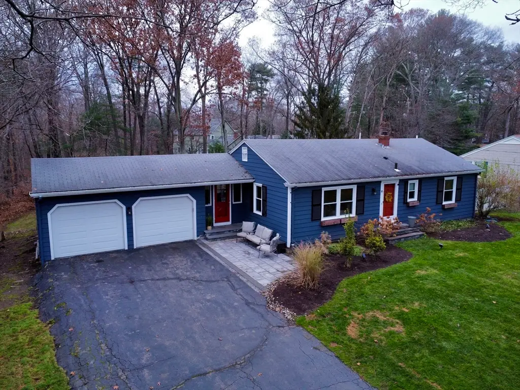 107 Birchwood Dr, North Attleboro, MA 02760 - Image #1