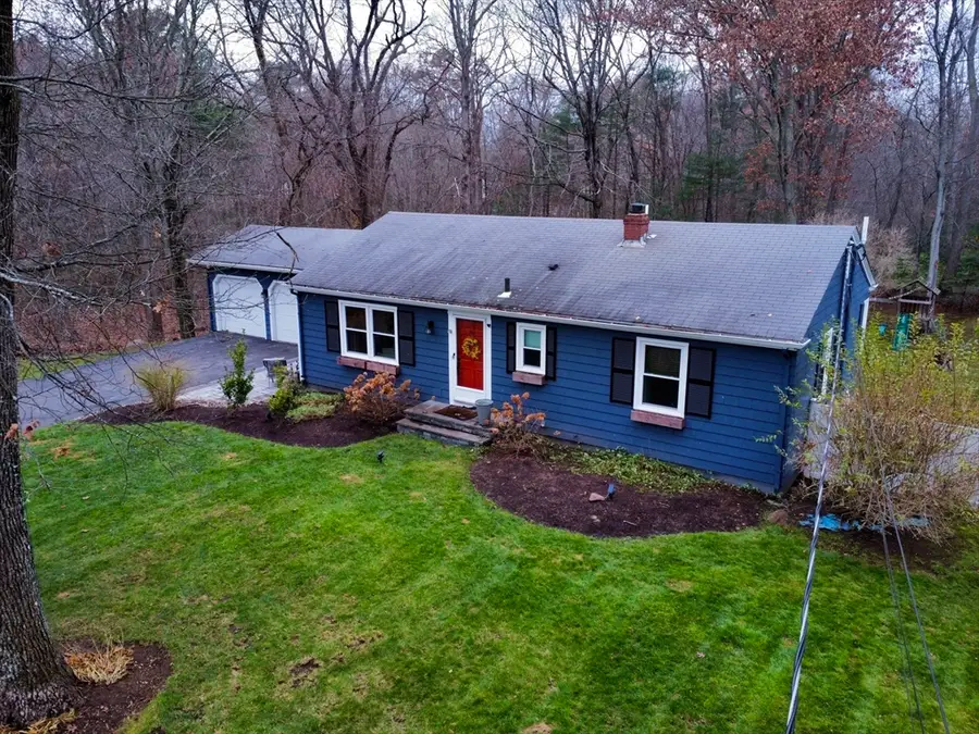 107 Birchwood Dr, North Attleboro, MA 02760 - Image #2