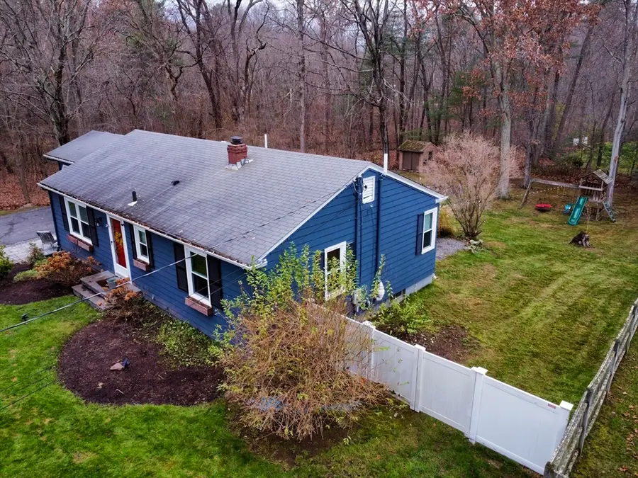 107 Birchwood Dr, North Attleboro, MA 02760 - Image #3