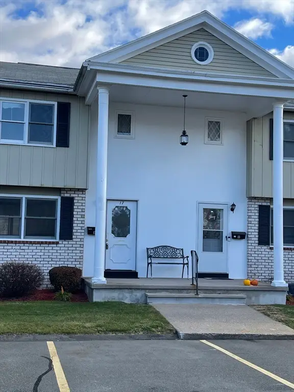 17 Yorktown Cir #17, Chicopee, MA 01020 - Image #2