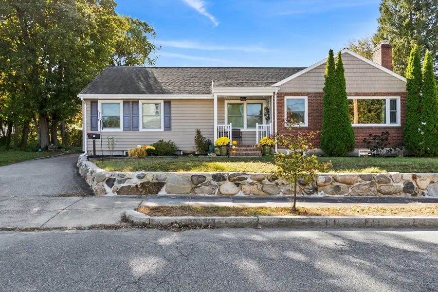 11 Wilson Avenue, Wakefield, MA 01880 - Image #2