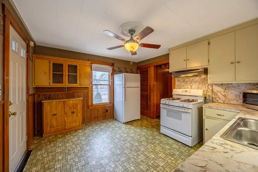 97 Oklahoma Street, Springfield, MA 01104 - Image #3