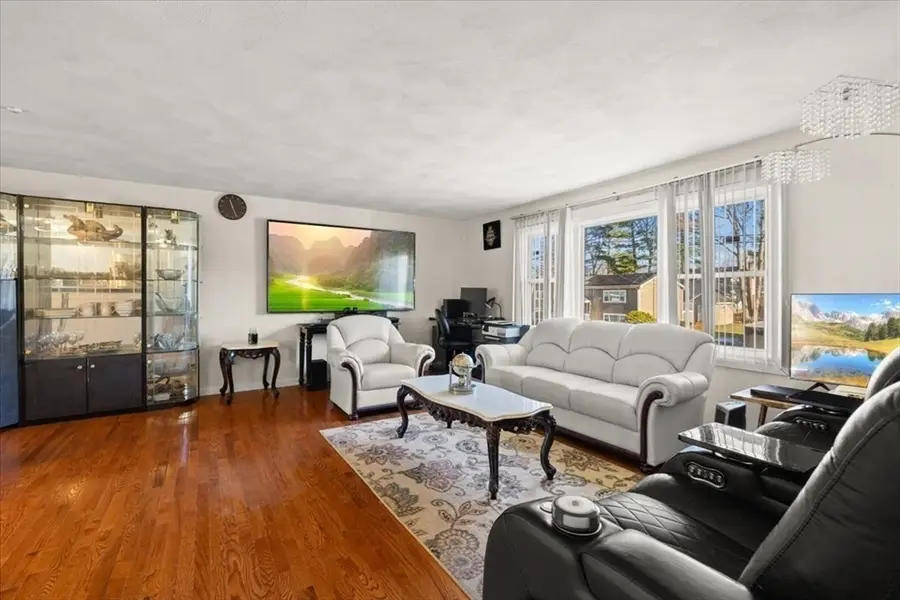 30 Hemlock Ter, Randolph, MA 02368 - Image #2