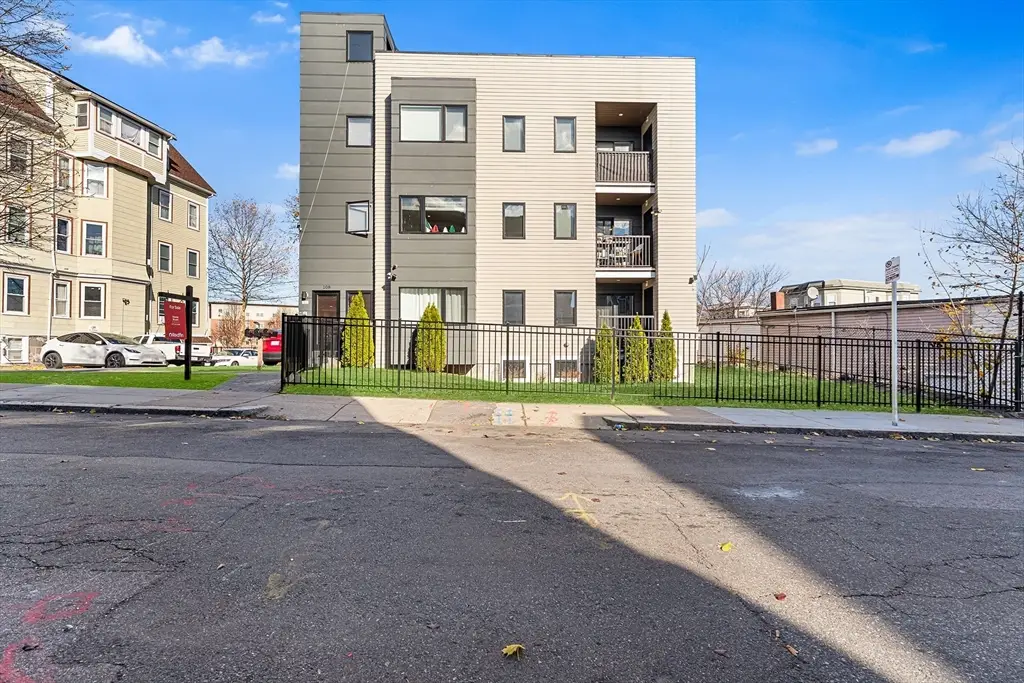 108 Maywood St #2, Boston, MA 02119 - Image #1