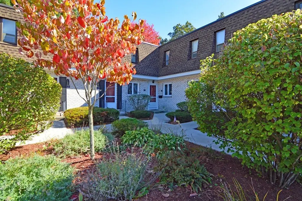 153 Porter Lake Drive #153, Springfield, MA 01106 - Image #1