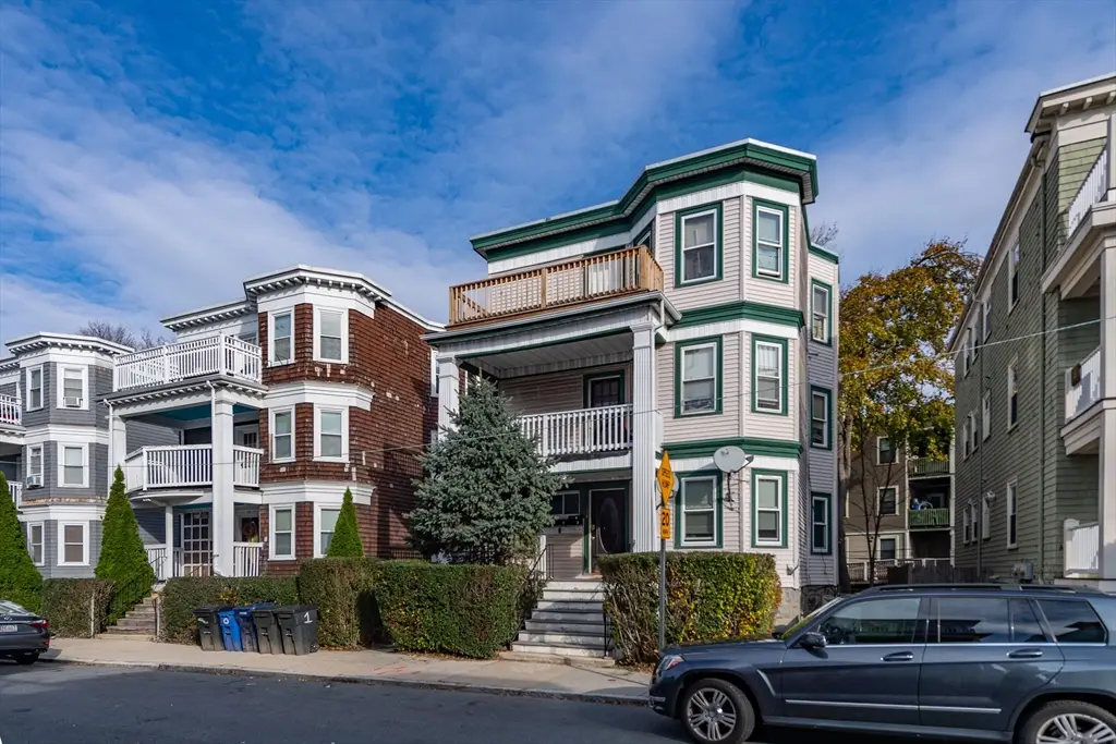18 Santuit St, Boston, MA 02124 - Image #1